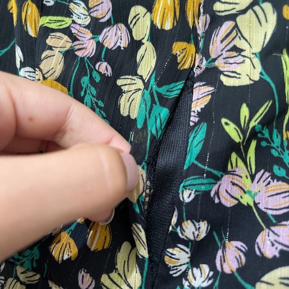 Astr the Label Flutter Sleeve Asymmetrical Floral Maxi Dress - Picture 7 of 8